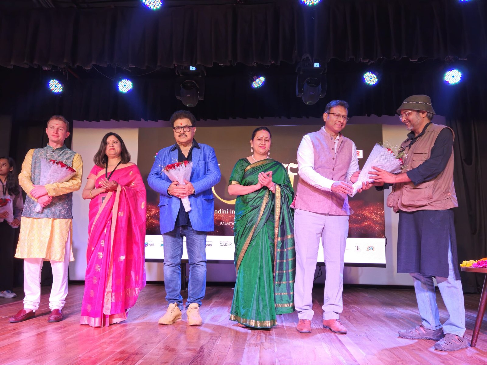 अमोदिनी फिल्म फेस्टिवल के दूसरे दिन चार पैनल डिस्कशन हुए आयोजित और सात फिल्मों की हुई स्क्रीनिंग